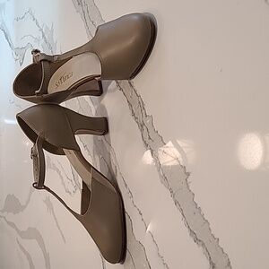 SoDanca leather dancing heels in stone. 2.5 inch heals.